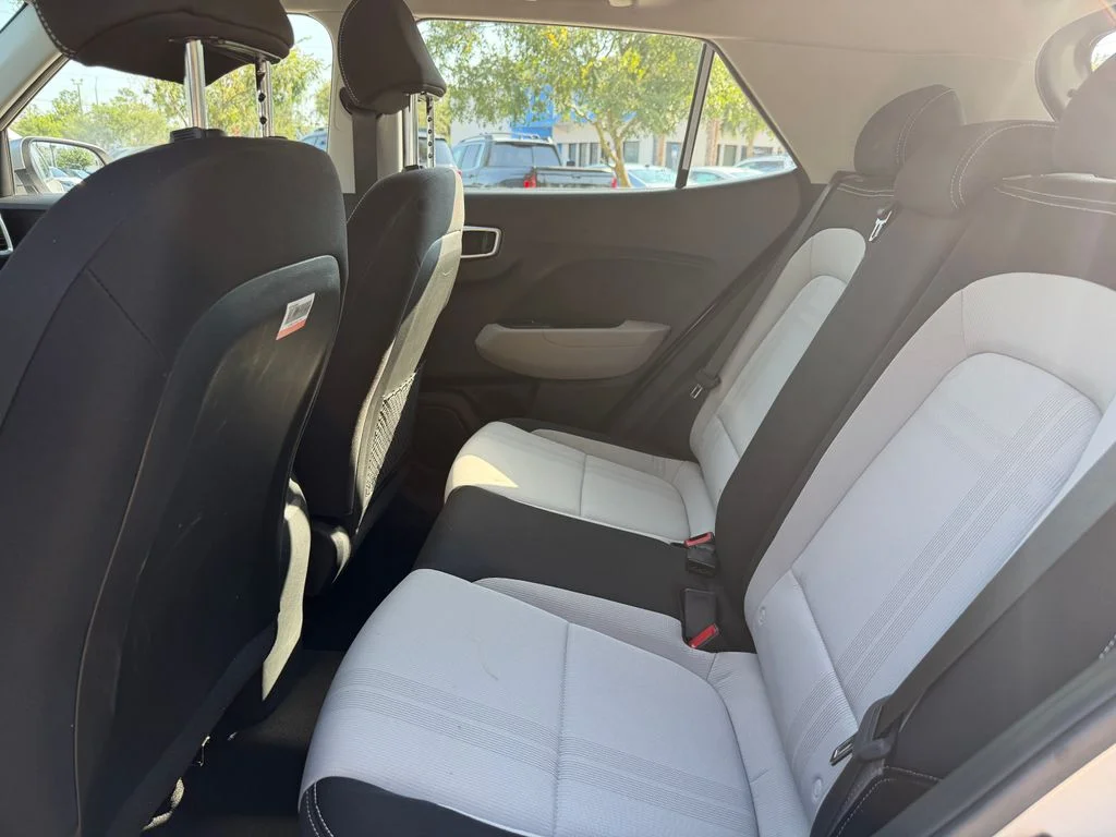 Used 2023 Shimmering Silver Hyundai SEL image 11