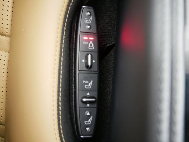 Used 2012 Black Mercedes-Benz 63 AMG® 5.5L Twin Turbo V8 w/ Premium Pkg image 31