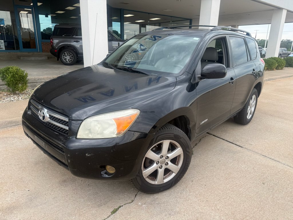 Used 2007  Toyota Limited image 6