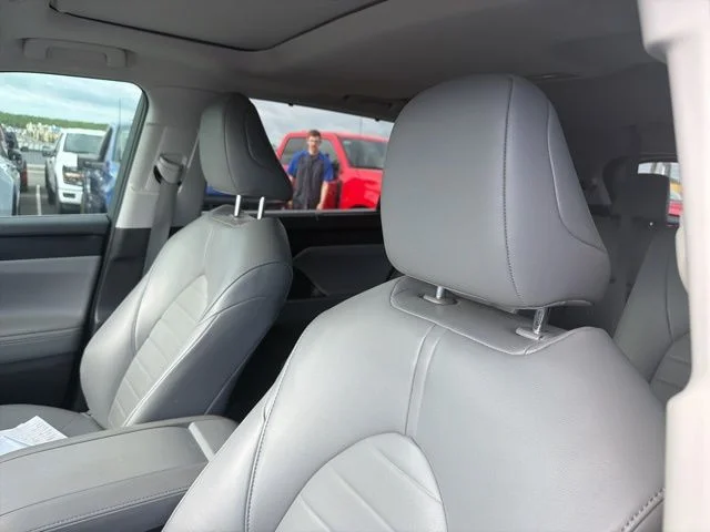 Used 2023 Silver Toyota XLE image 11