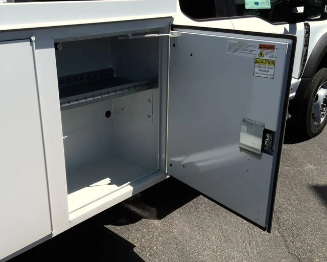 New 2026 Oxford White Ford XL image 9