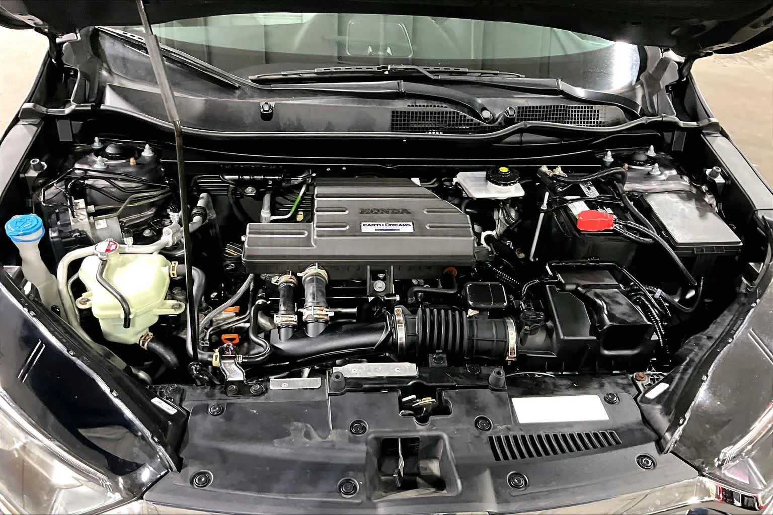 Used 2018 Modern Steel Metallic Honda EX image 32