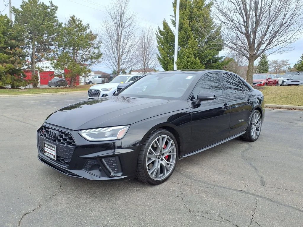 Used 2022 Mythos Black Metallic Audi 3.0T Premium Plus image 5