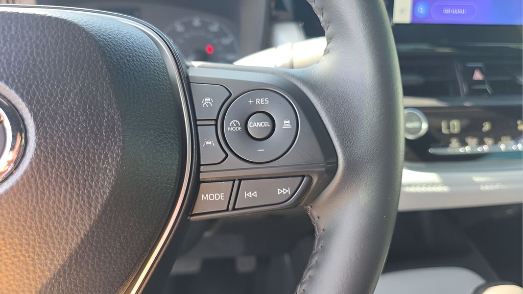 2025 Toyota Corolla SE - Photo 23