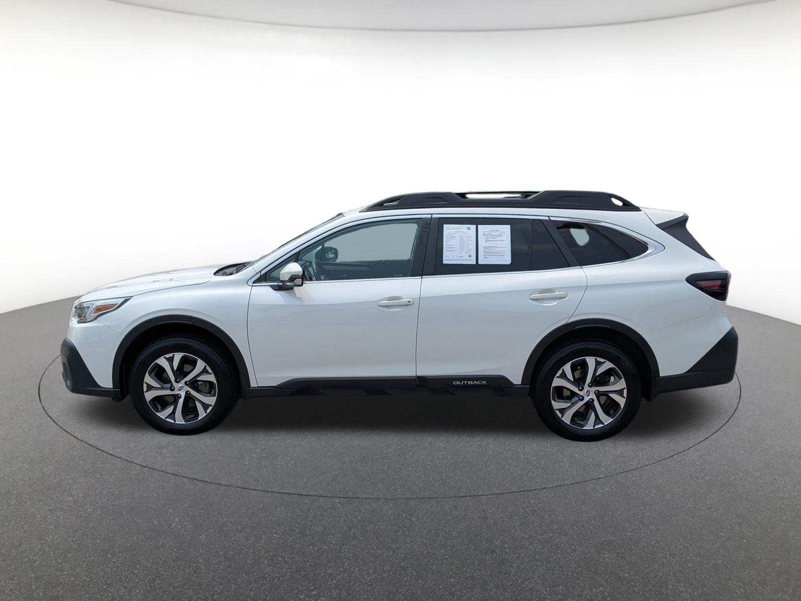 Used 2022 Crystal White Pearl Subaru Limited image 2