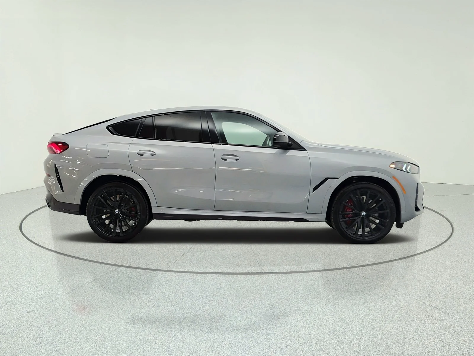 Used 2025 Brooklyn Grey Metallic BMW M60i Sports Activity Coupe image 4