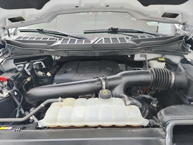 Used 2023 Silver Ford Lariat image 18