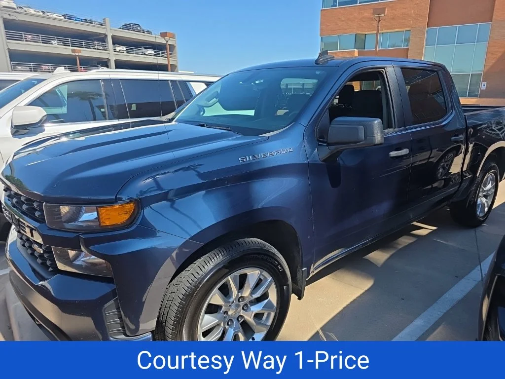 Used 2021 Blue Chevrolet Custom image 9
