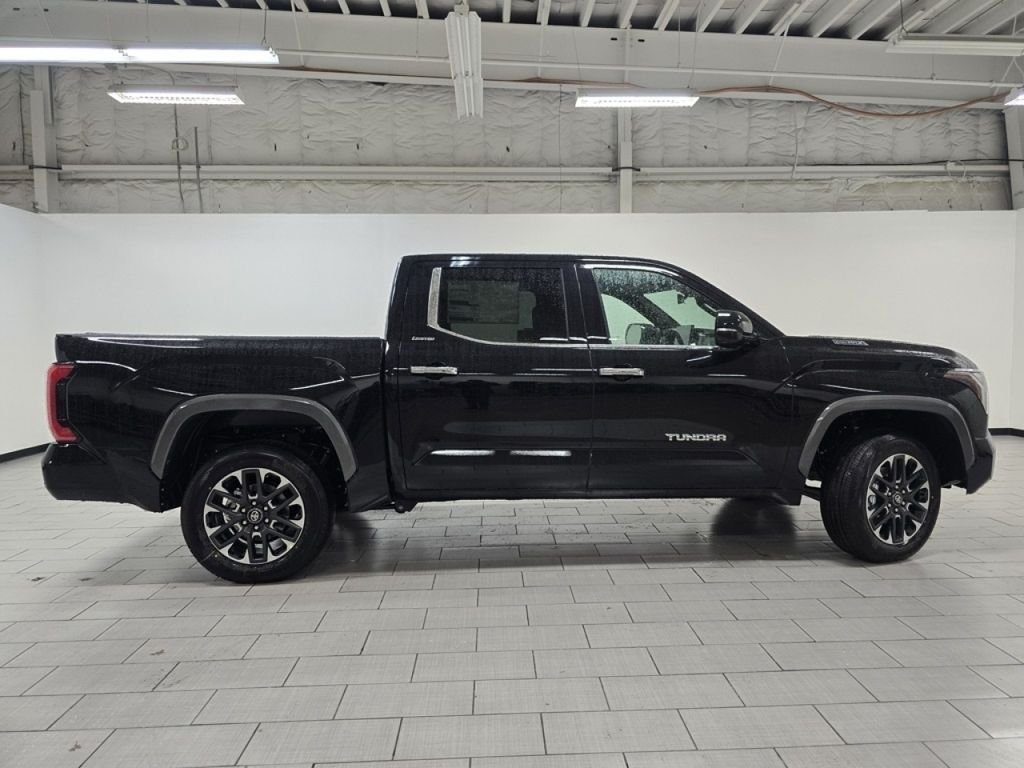 2026 Toyota Tundra Limited - Photo 20