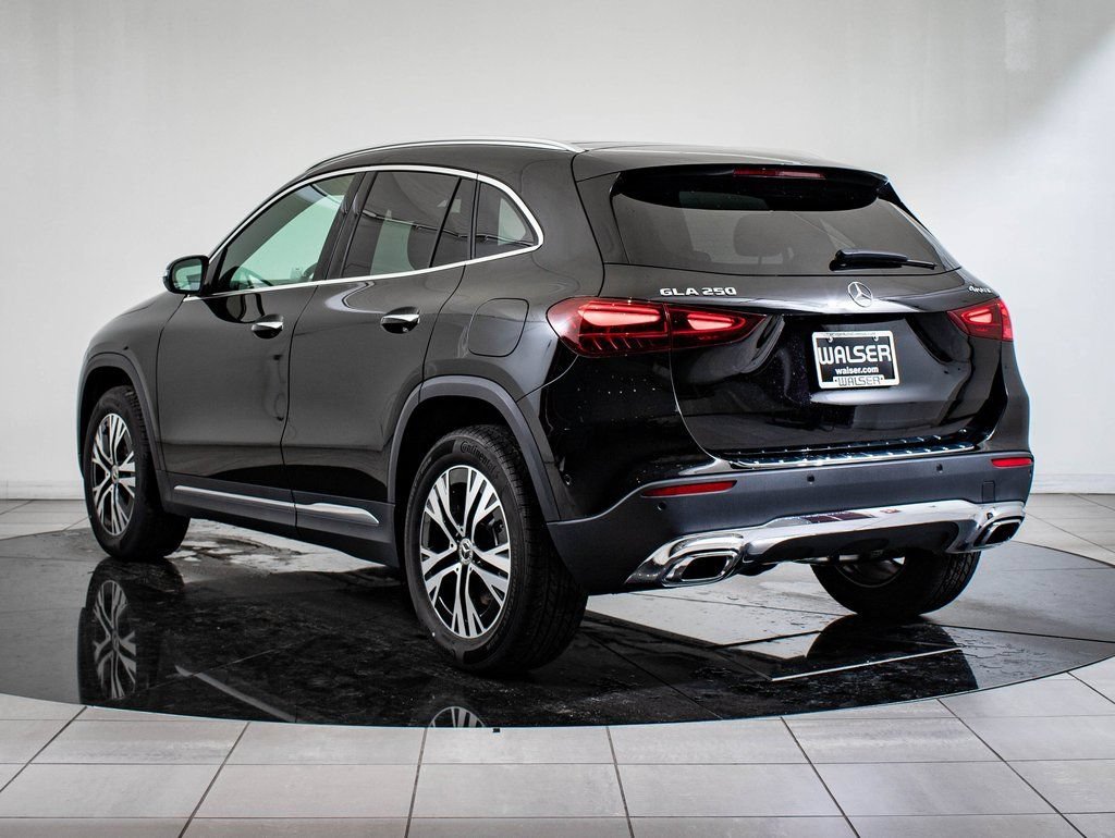 New 2026 Night Black Mercedes-Benz GLA 250 image 7