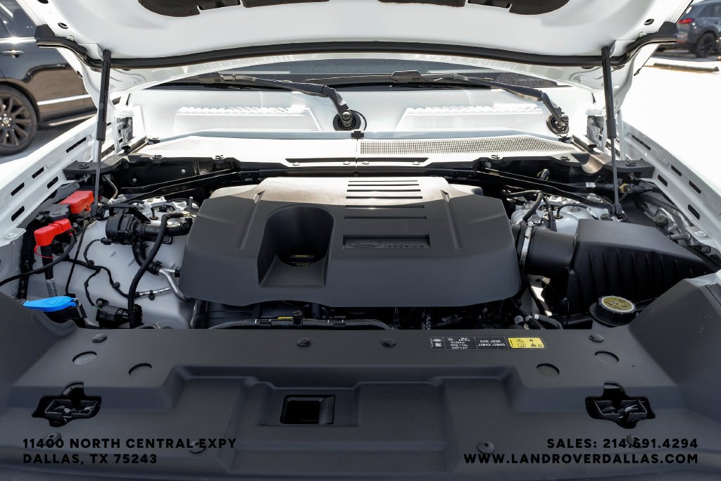 New 2026 Fuji White Land Rover X-Dynamic SE image 47