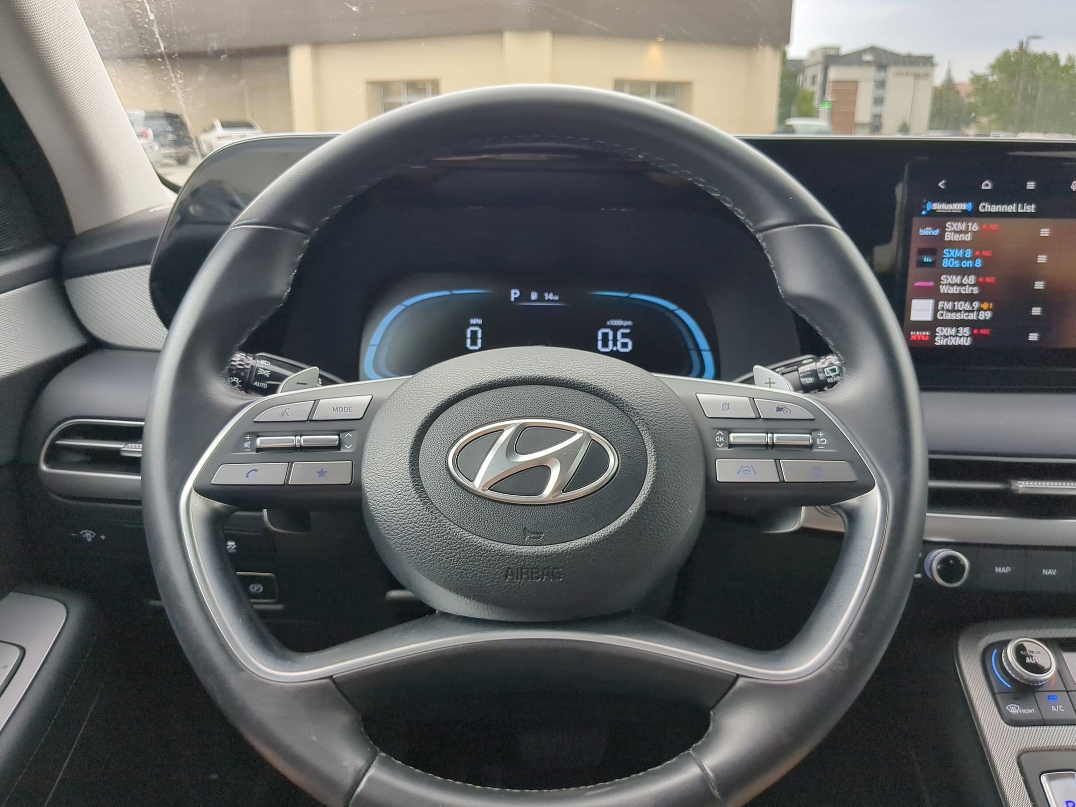 Used 2025 Abyss Black Pearl Hyundai SEL image 16