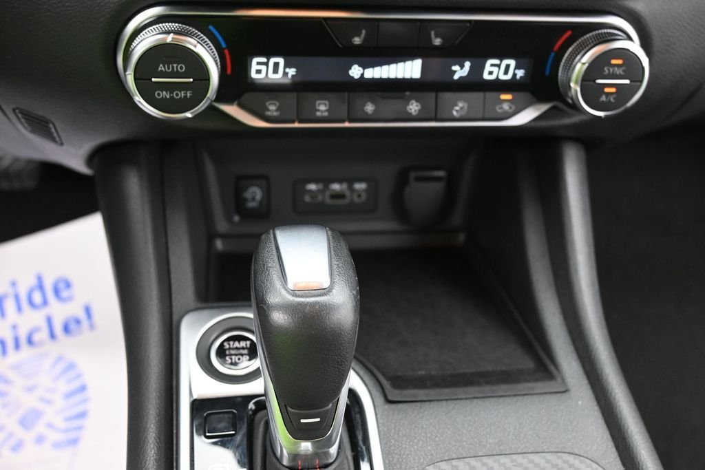 Used 2025 Black Nissan SR image 11