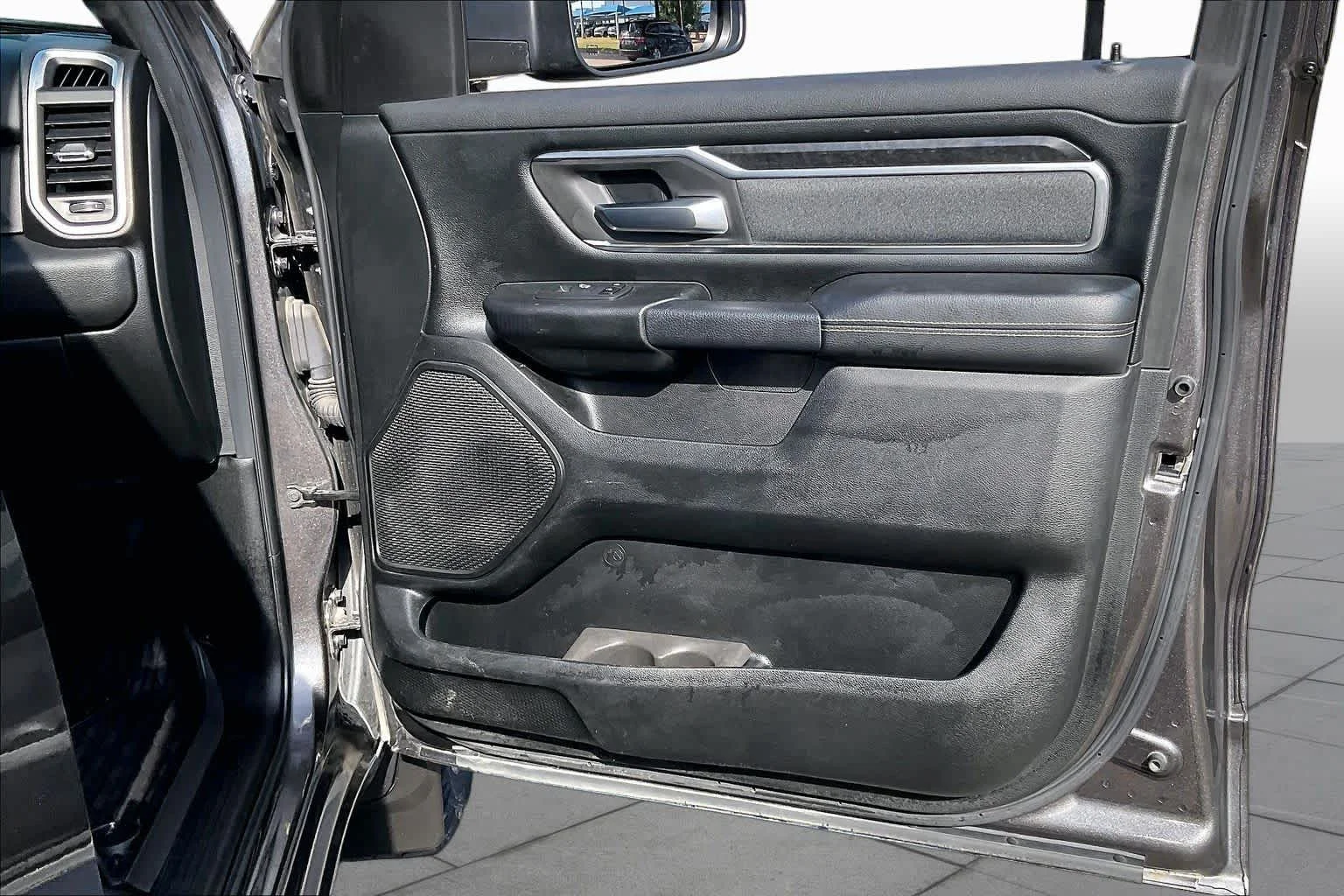 Used 2019 Granite Crystal Metallic Clearcoat Ram Big Horn/Lone Star image 22