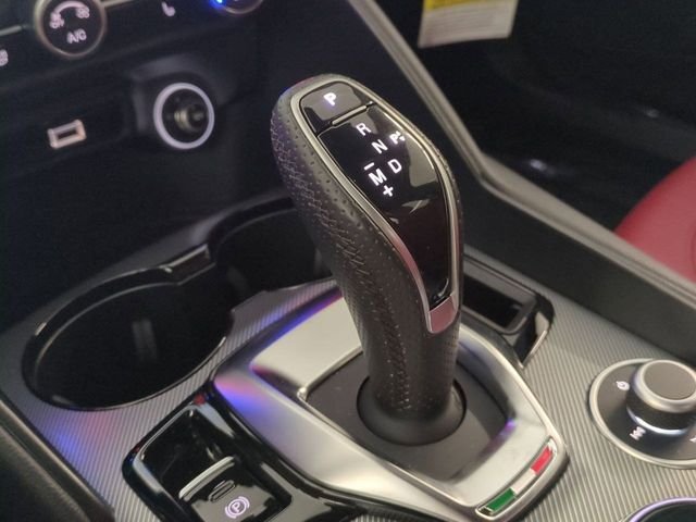 2025 Alfa Romeo Giulia Base - Photo 18