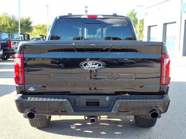 Used 2024 Black Ford XLT image 4