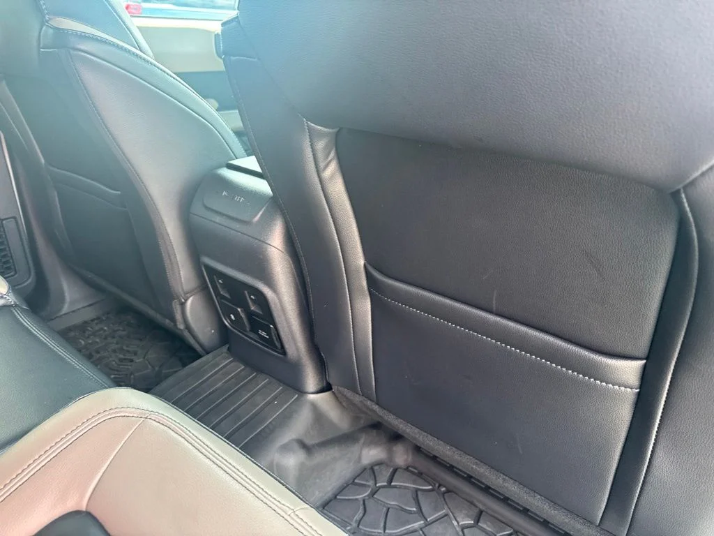 Used 2023 Gray Ford Wildtrak image 42