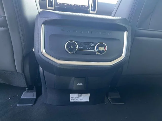 New 2027 Glacier Gray Metallic Tri-Coat Ford Active image 11