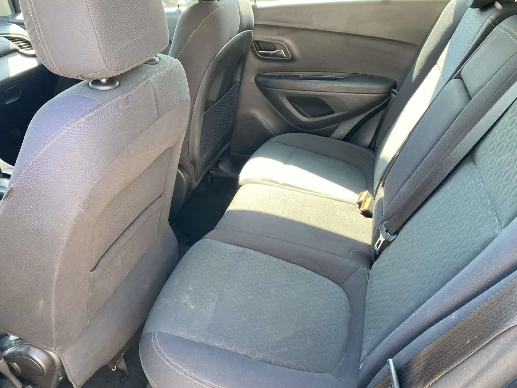 Used 2018 Blue Chevrolet LS image 11
