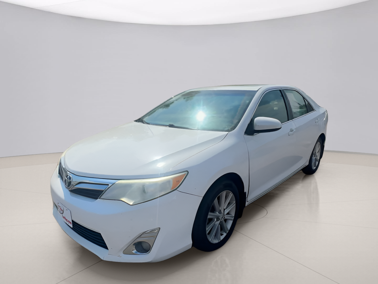 2012 Toyota Camry XLE photo 3
