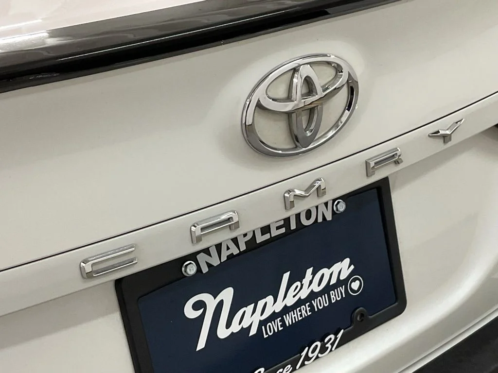 Used 2020 Midnight Black Metallic Toyota XSE image 23