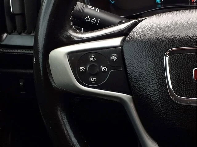 Used 2018 DARK SLATE METALLIC GMC 4WD SLT image 15