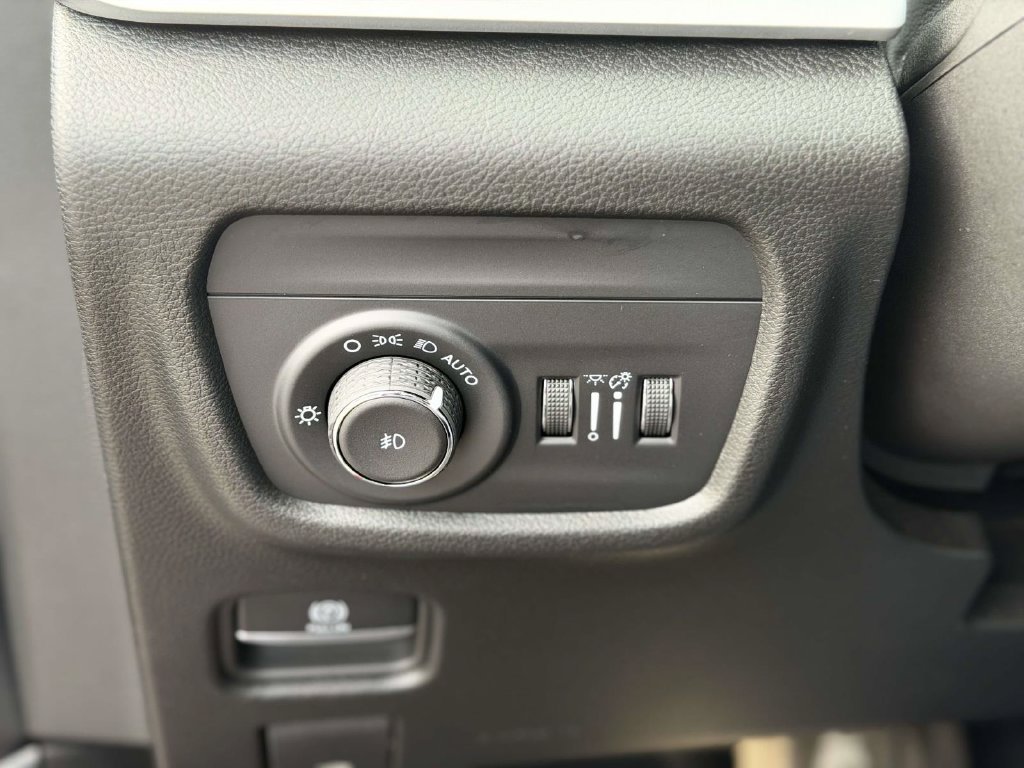 Used 2025 Red Jeep Limited image 33