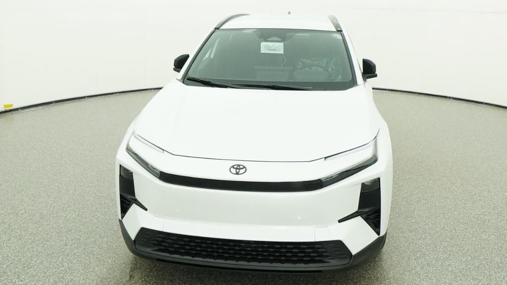New 2026 Wind Chill Pearl Toyota SE image 2