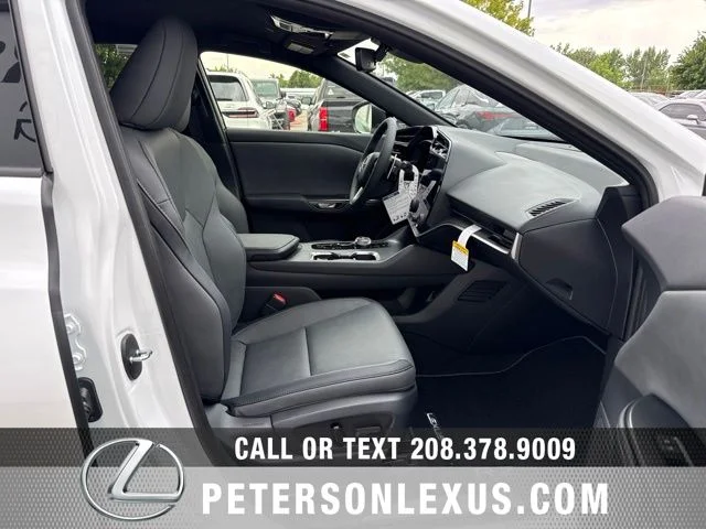 New 2026 Oxygen White Lexus  image 13