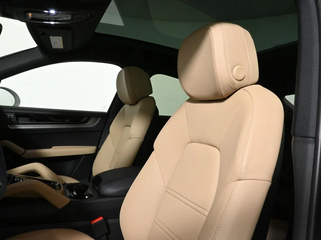 Certified Used 2026 White Porsche  image 14