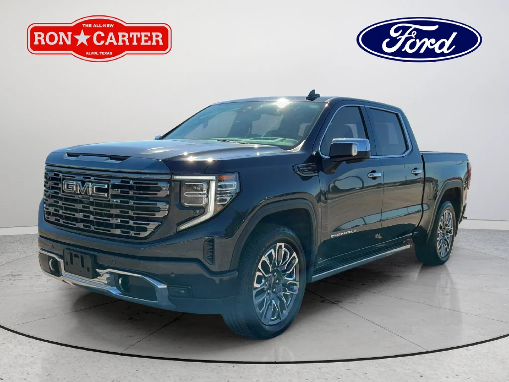 Used 2023 Silver GMC Denali Ultimate image 3