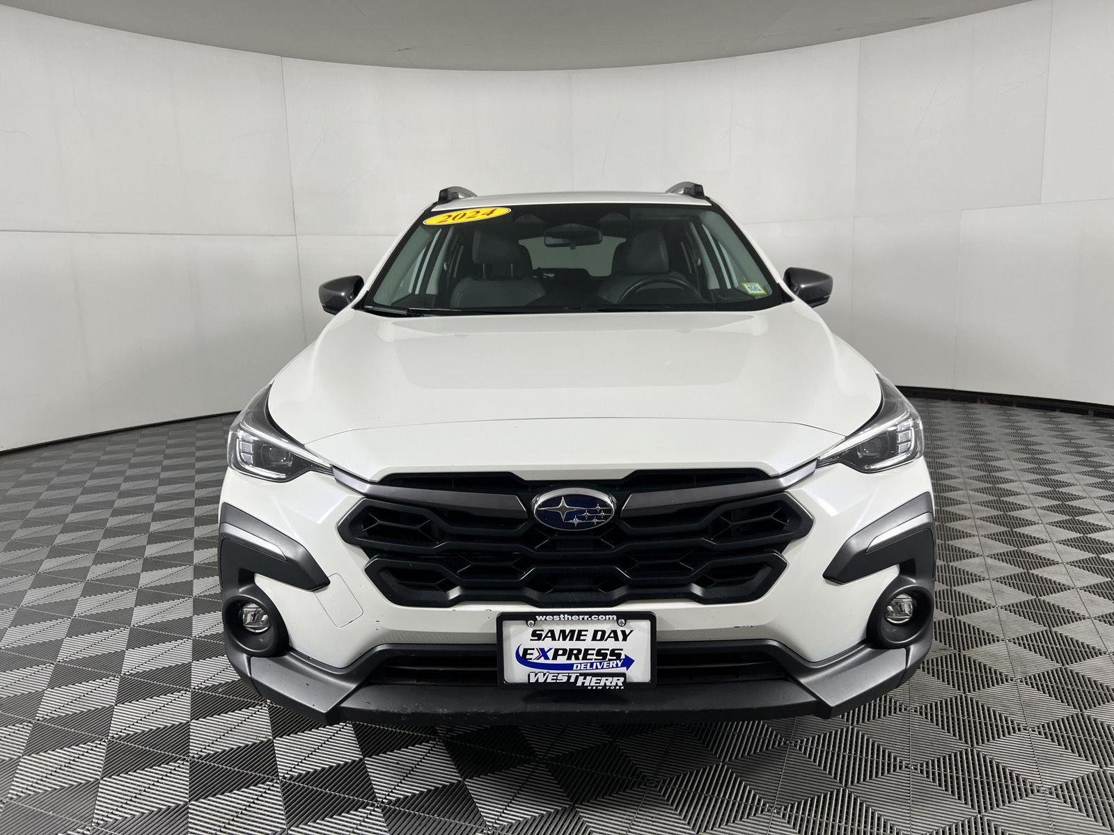 Used 2024 Crystal White Pearl Subaru Limited image 37