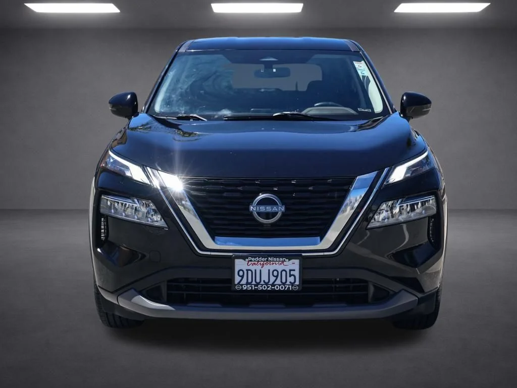 Used 2023 Black Nissan SV image 8