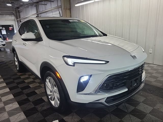 2024 Buick Encore GX Preferred's photo