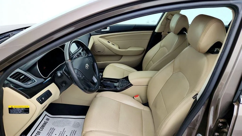 Used 2014 Bronze Metallic Kia 4dr Sedan Limited image 17