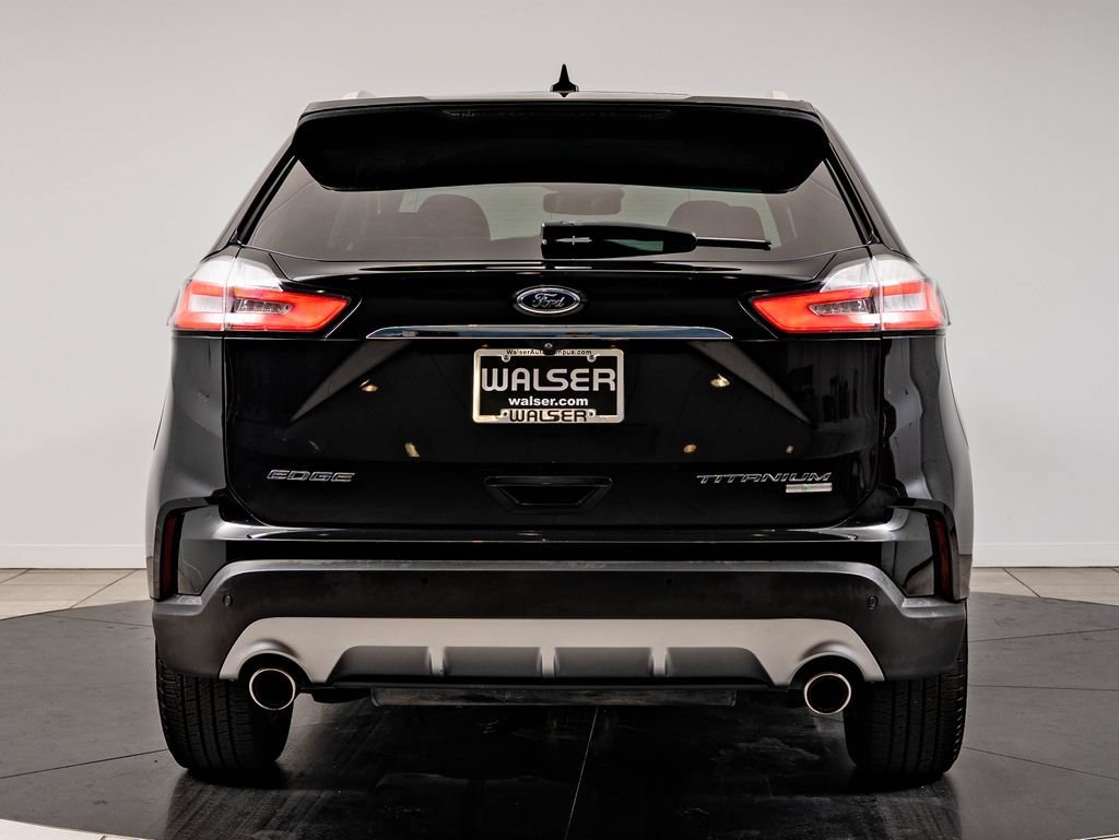 Used 2019 Agate Black Metallic Ford Titanium image 7