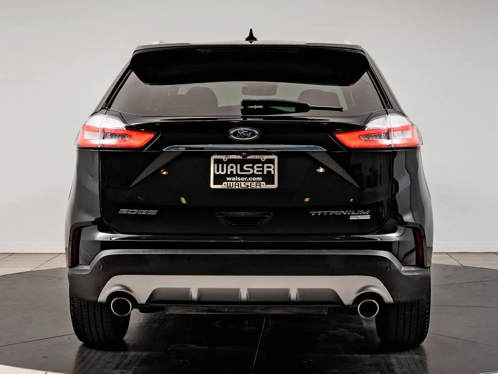 Used 2019 Agate Black Metallic Ford Titanium image 7