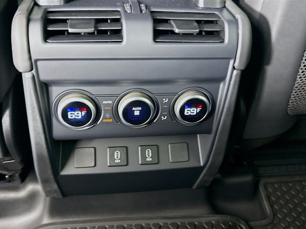 New 2026 Santorini Black Land Rover X-Dynamic SE image 27