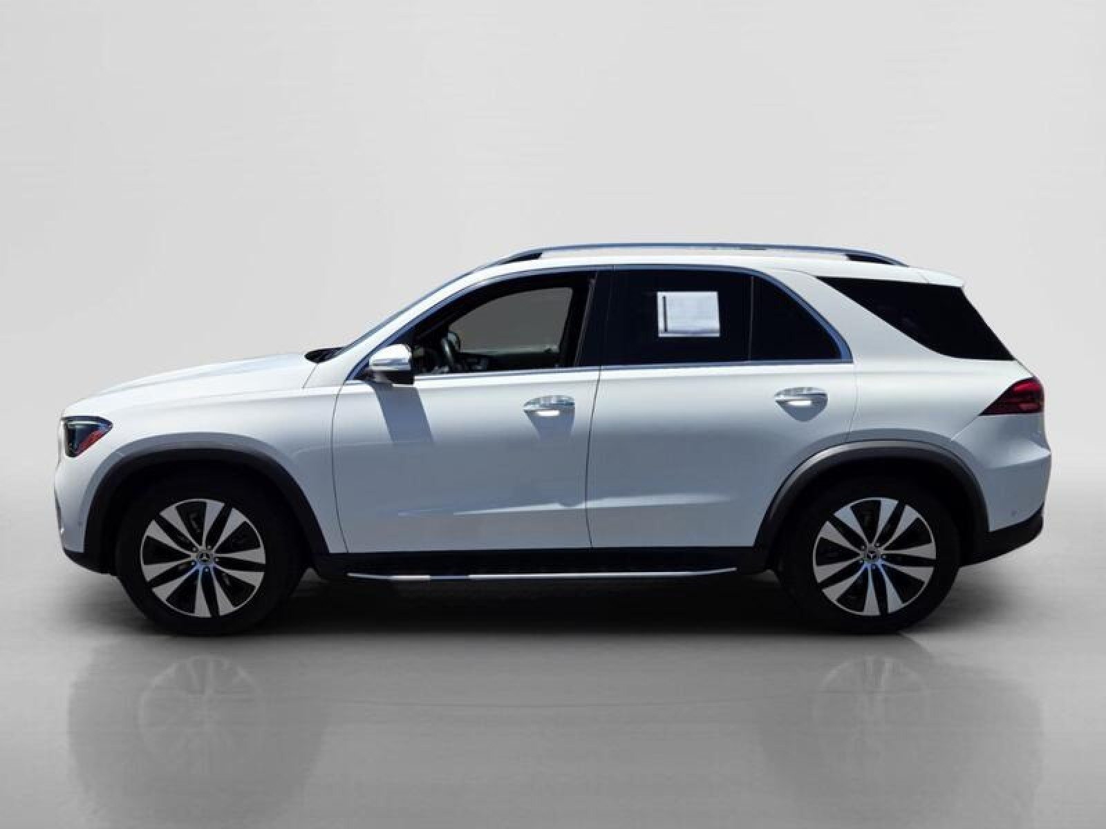 Certified Used 2024 Polar White Mercedes-Benz GLE 350 image 2