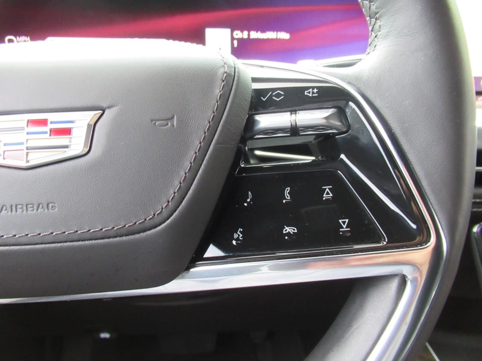 Used 2026 Black Cadillac Platinum Sport image 33