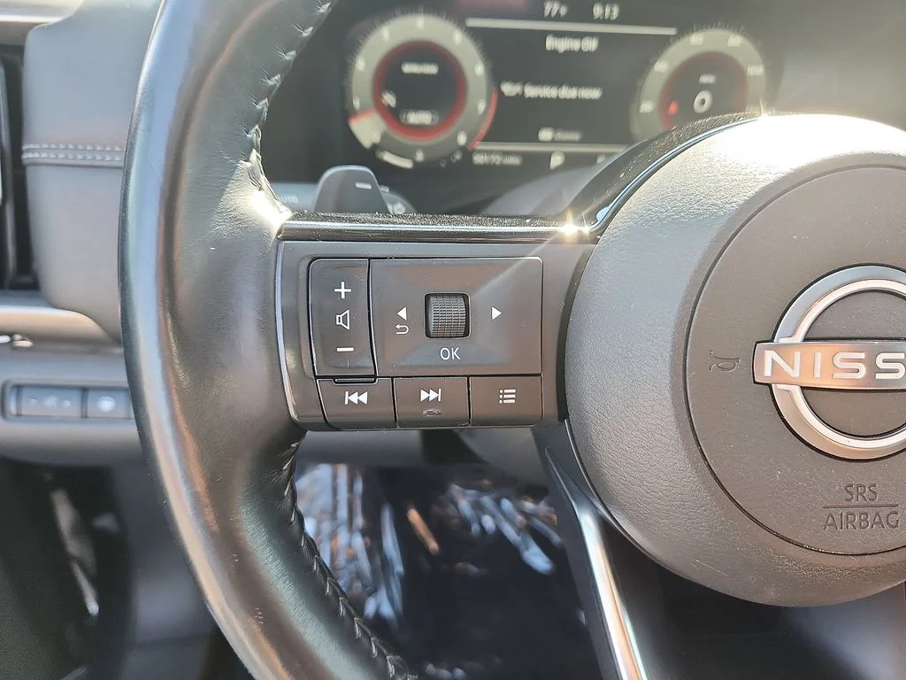 Used 2023 Blue Nissan Platinum image 23