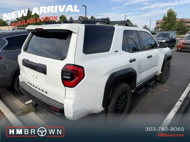 Used 2025 Ice Toyota SR5 image 4
