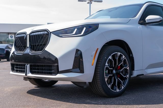 New 2026 Alpine White BMW 30 xDrive image 6