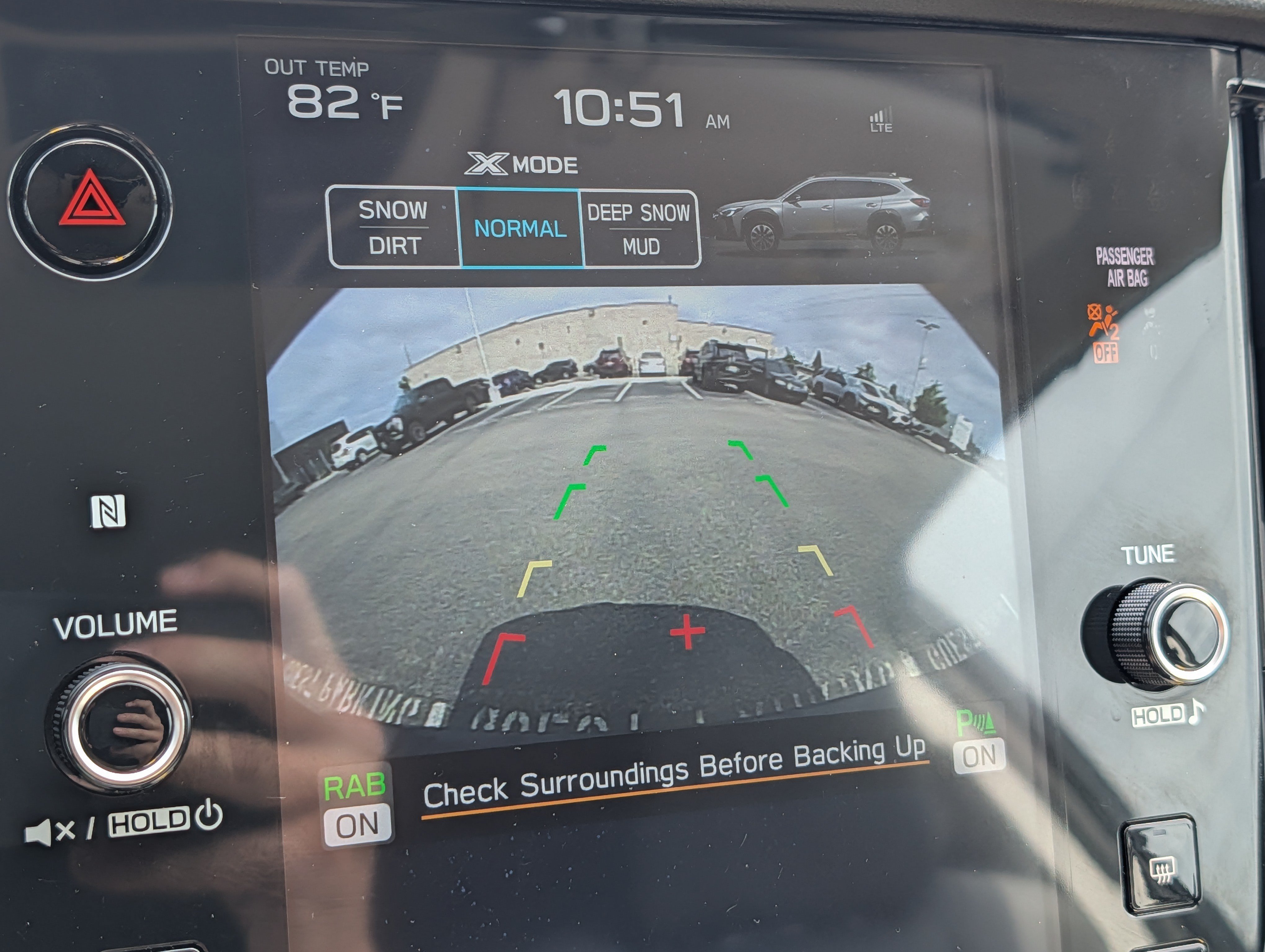 Used 2025 Crystal Black Silica Subaru Onyx Edition image 27