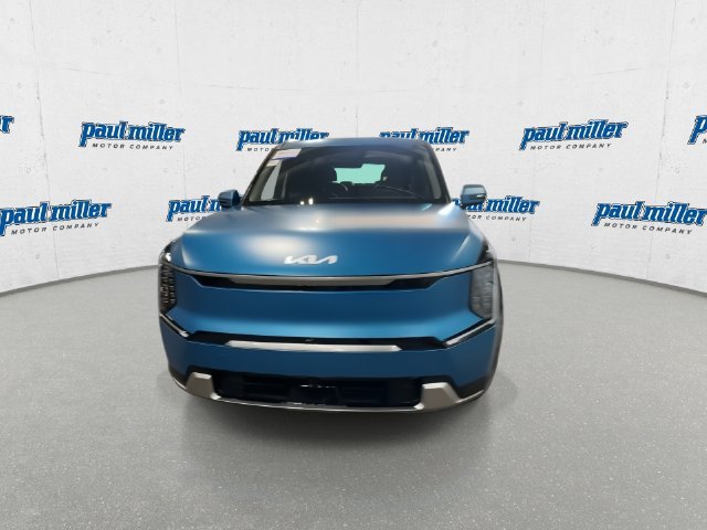 Certified Used 2024 Ocean Blue Kia Land image 4