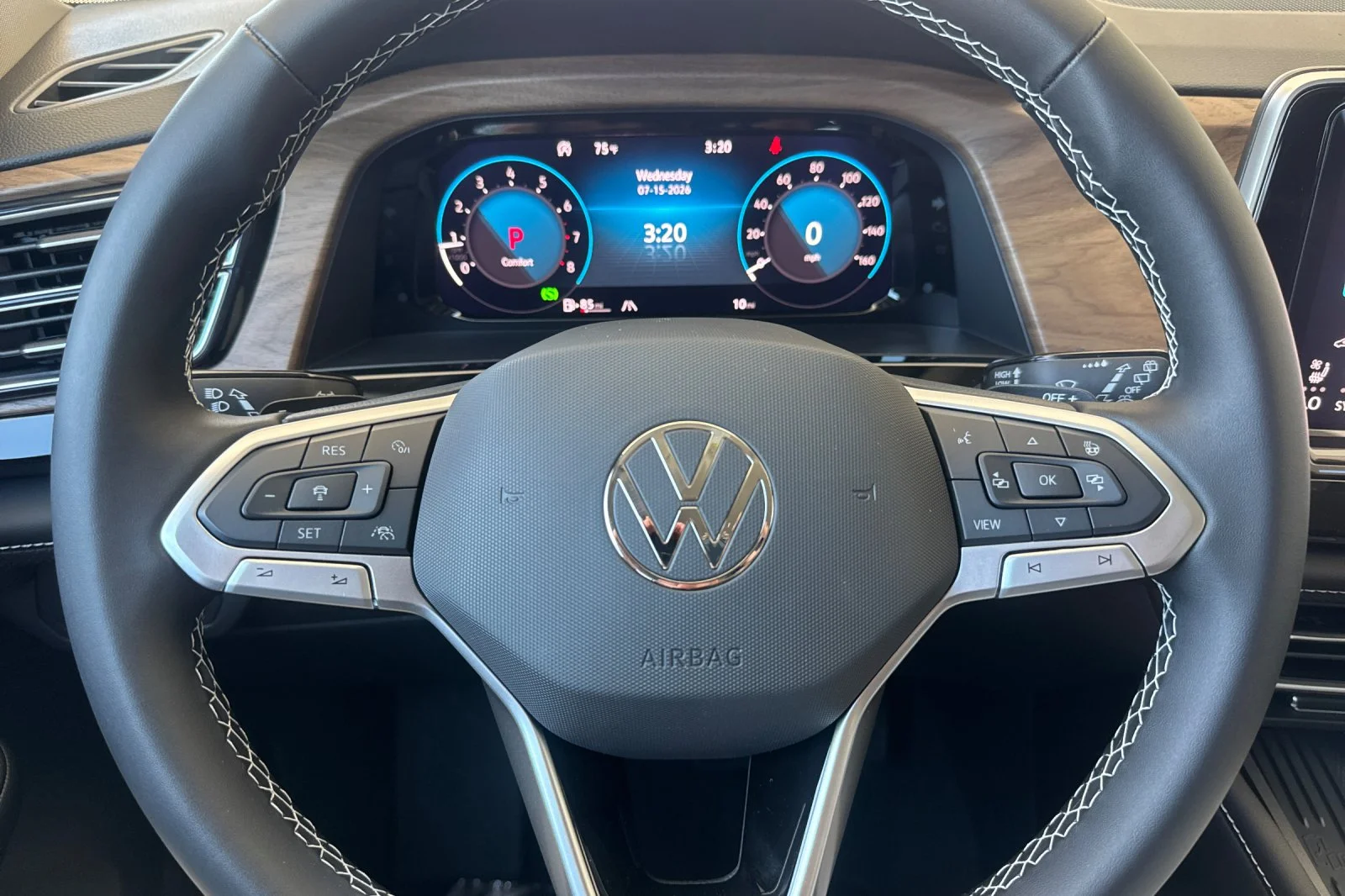 New 2026 Black Volkswagen 2.0T SE image 22