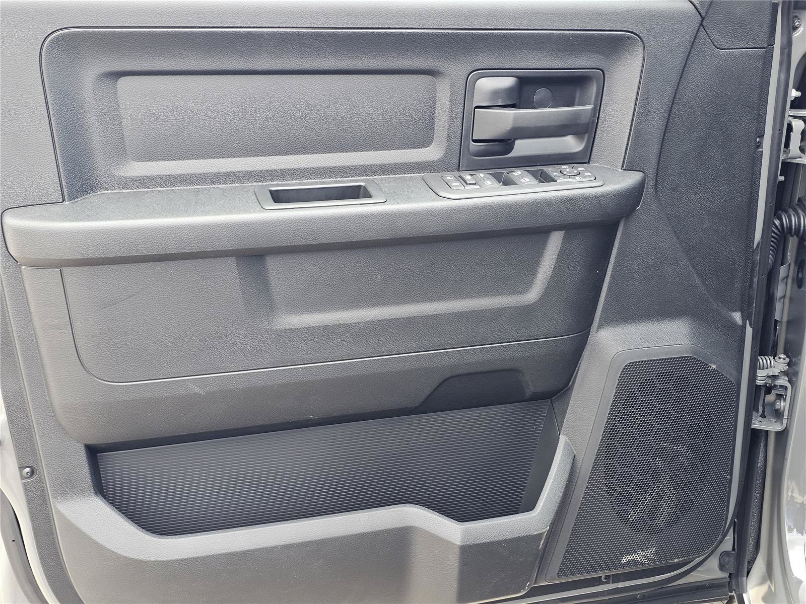 New 2026 Ceramic Gray Clearcoat Ram Black Express image 16