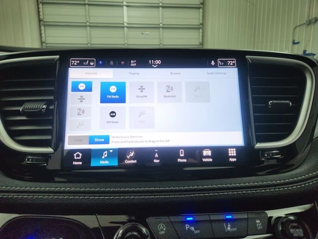 2026 Chrysler Pacifica Limited - Photo 15