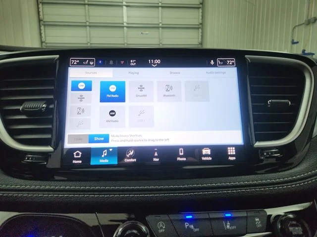 2026 Chrysler Pacifica Limited - Photo 15