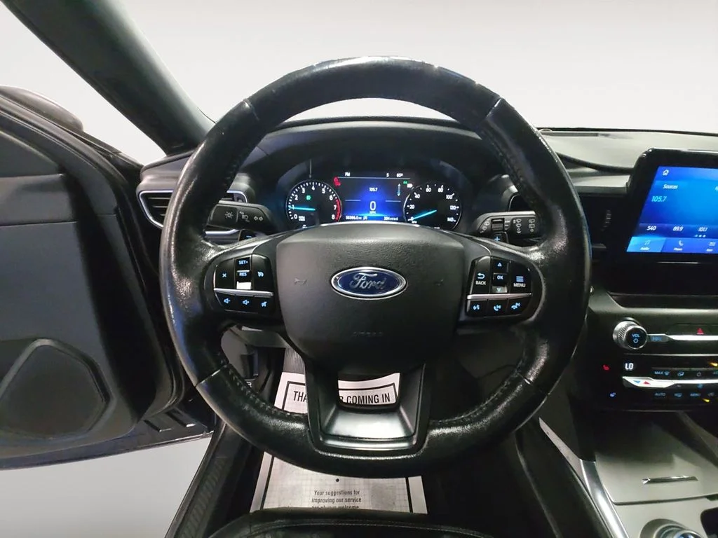 Used 2020 Black Ford XLT image 13